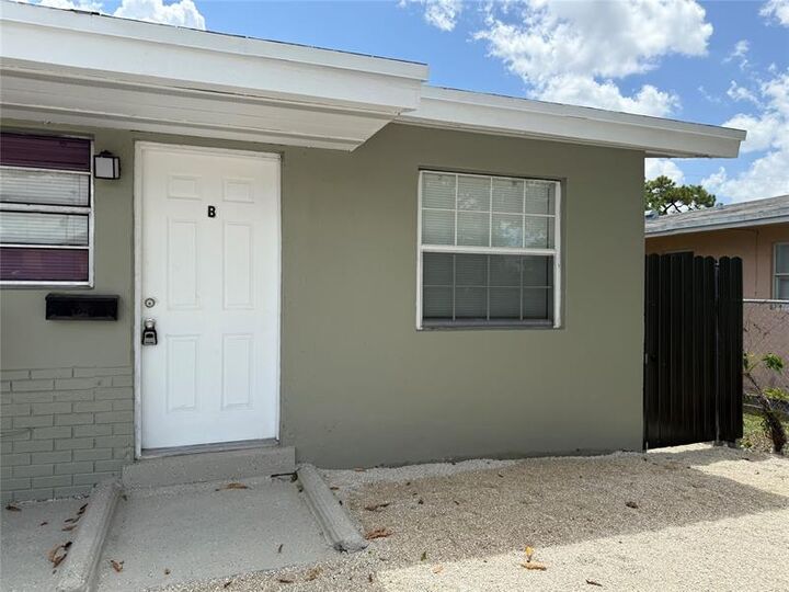 Property Photo: 2830 NW 15th Ct B FL 33311