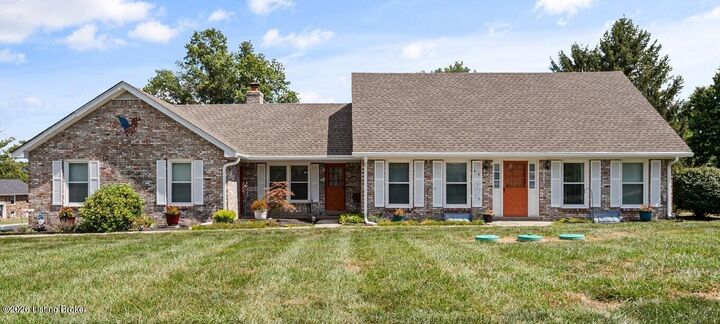 Property Photo:  151 Winding Way  KY 40065 