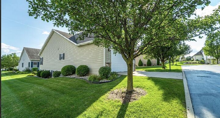 Property Photo: 10542 Woodmar Lane IN 46373