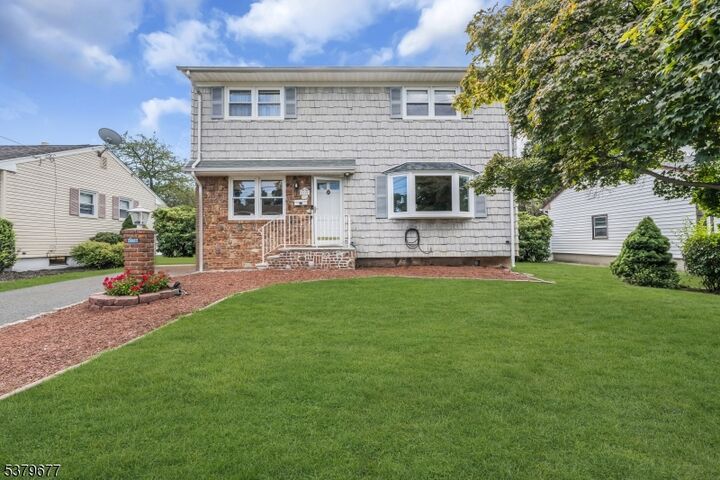Property Photo:  1122 Hanover St  NJ 08854 
