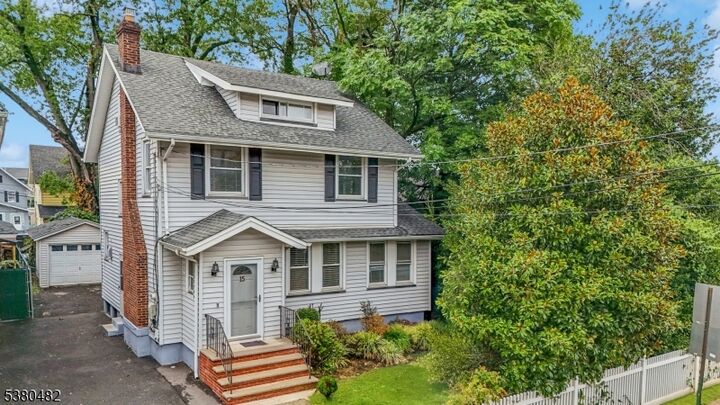 Property Photo: 15 Hollywood Ave NJ 07205