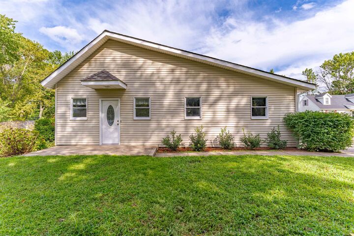 6070 Larue Road  Henderson KY 42420 photo