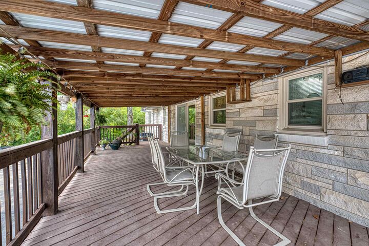 Property Photo: 9068 Fruit Lane KY 42420