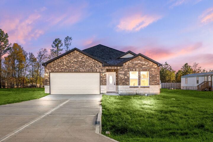 Property Photo: 297 Road 5120 TX 77327