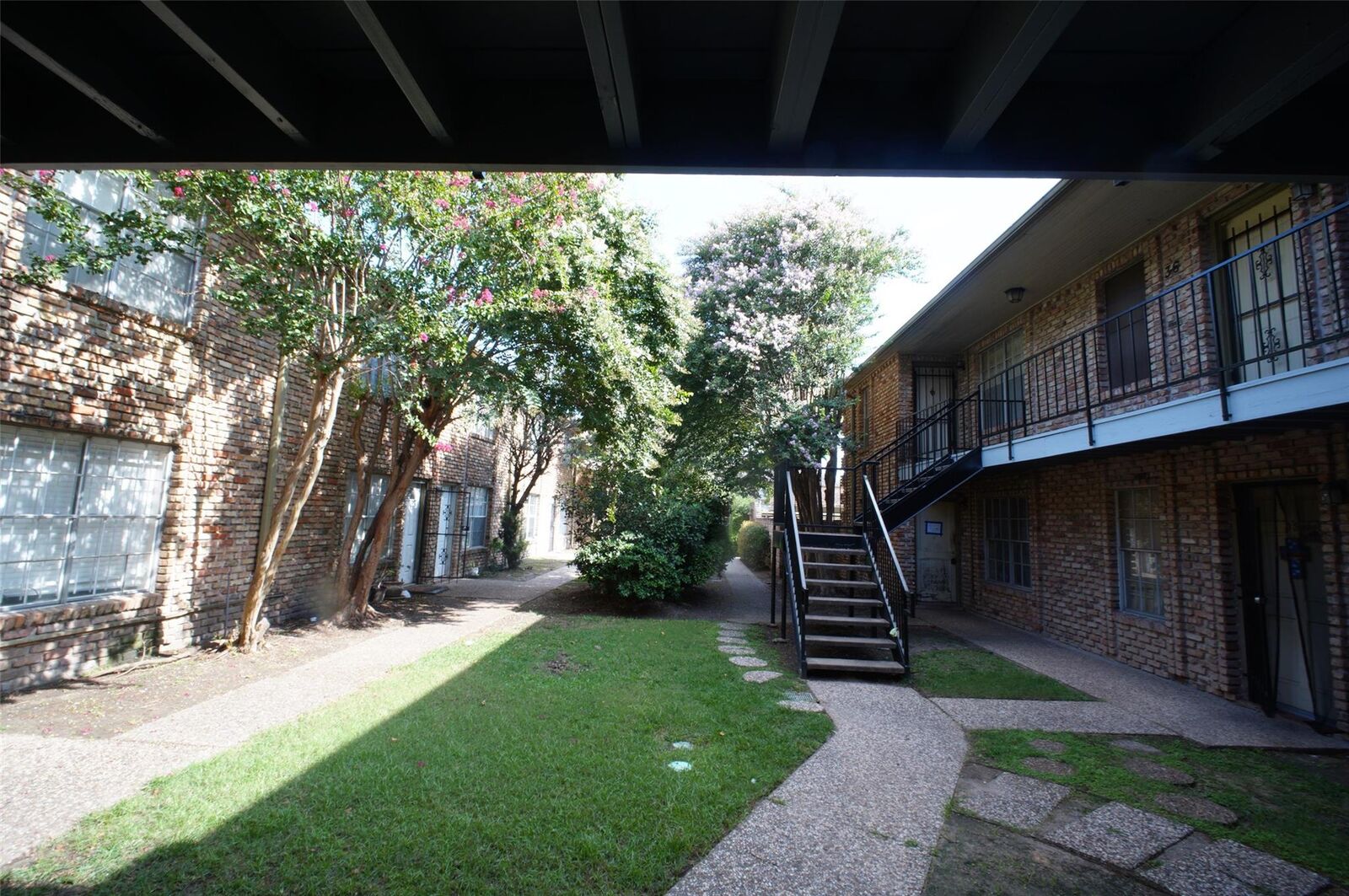 Property Photo:  6401 Skyline Drive 34  TX 77057 