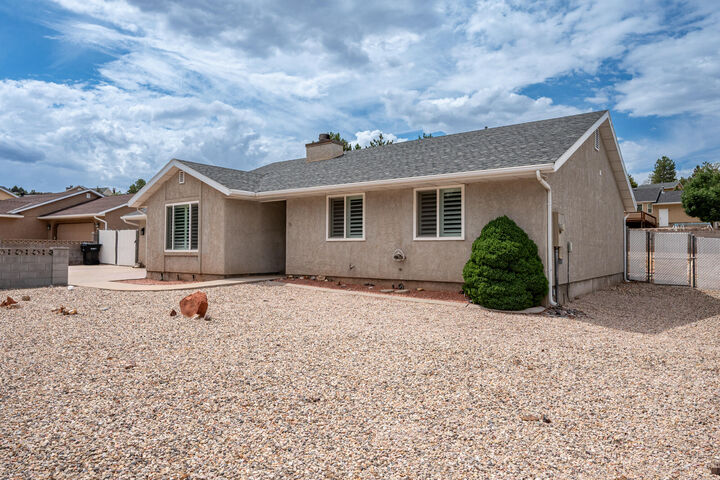 Property Photo:  79 N Cove Drive  UT 84720 