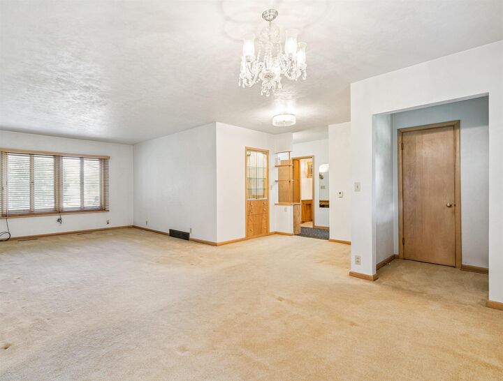 Property Photo: 100 Hillside Dr W IA 50662