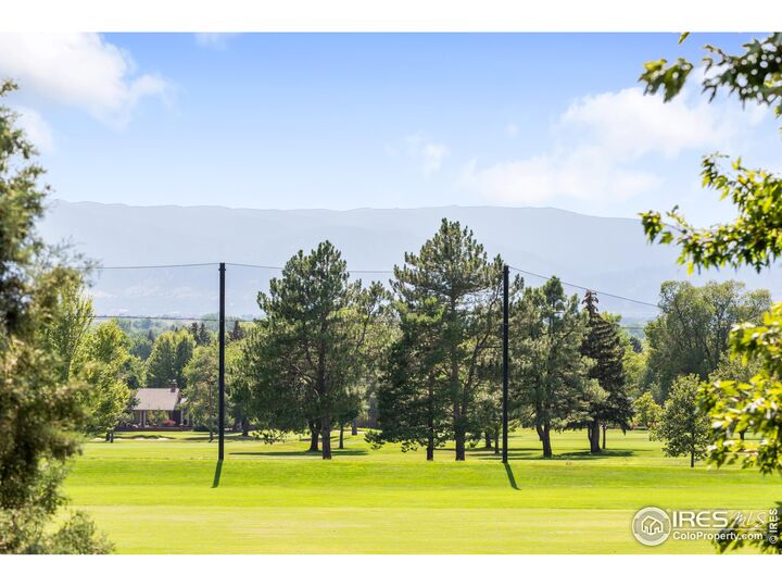 Property Photo: 4953 Clubhouse Ct CO 80301