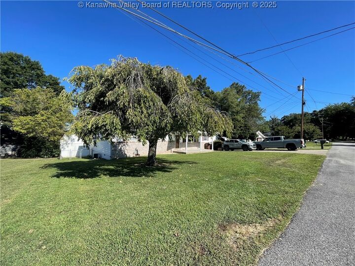 Property Photo: 10 Hillview Circle WV 25541