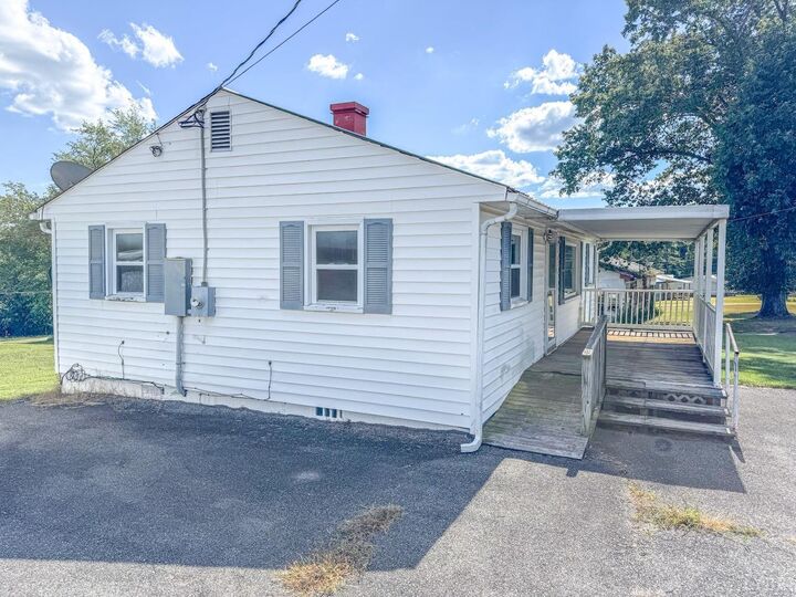 Property Photo:  496 Blue Ridge Drive  VA 24557 