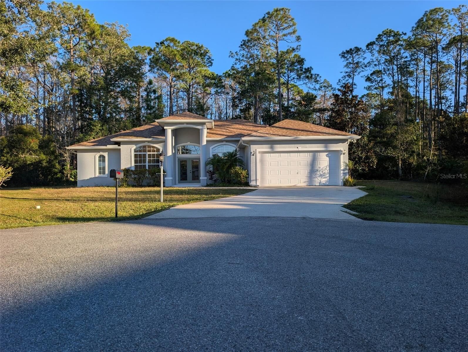 Property Photo: 27 Utide Court FL 32164