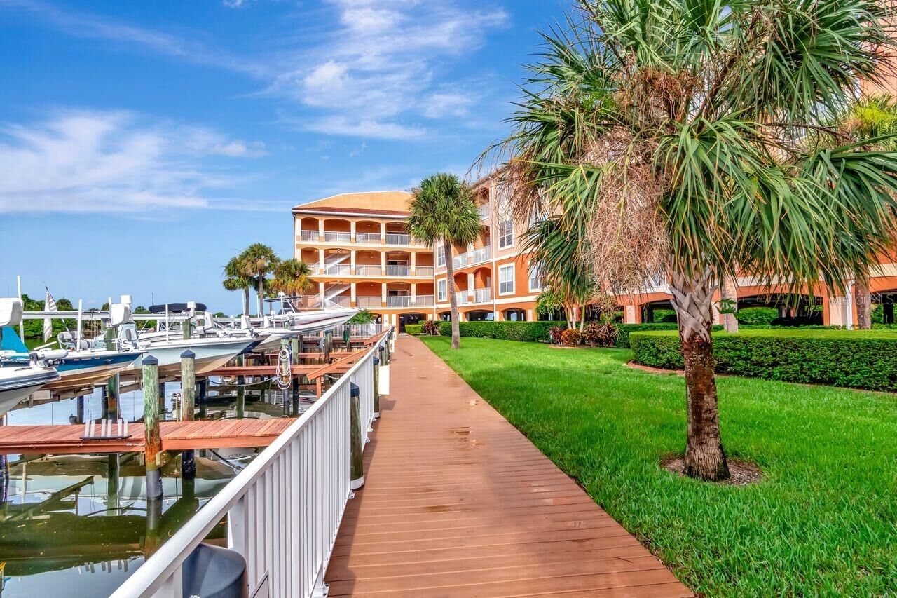 Property Photo: 5000 Culbreath Key Way 9-121 FL 33611