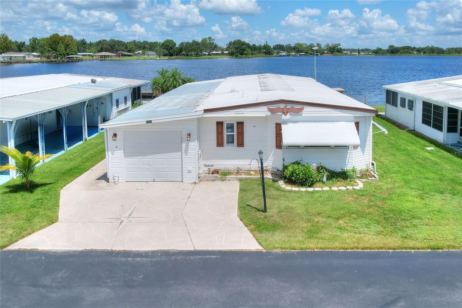 Property Photo: 590 Aloha Drive FL 33844