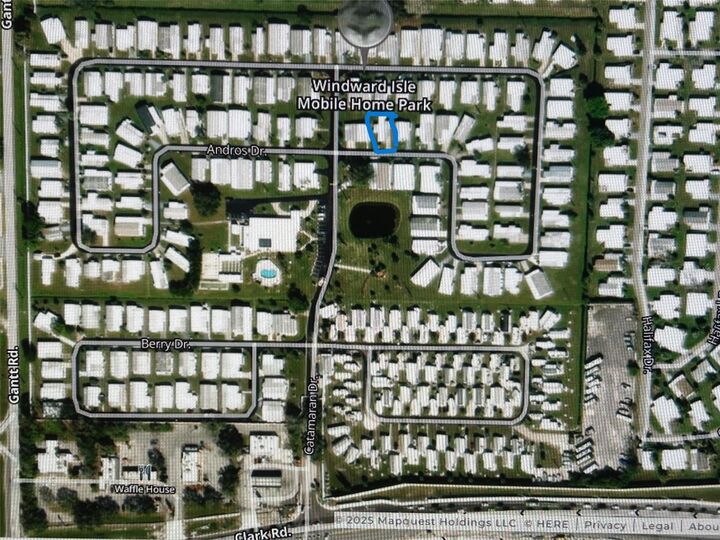 Property Photo: 204 Freeport Drive FL 34233