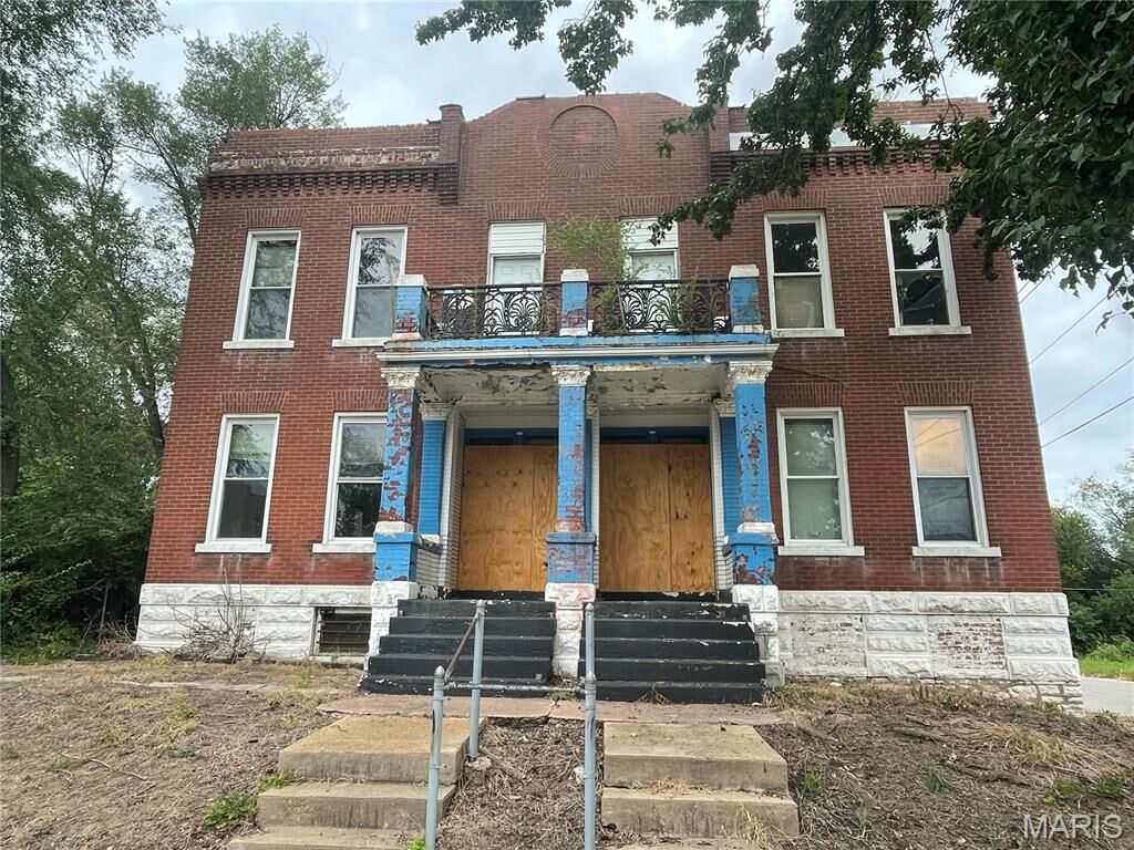 Property Photo: 2901 Greer Avenue MO 63107