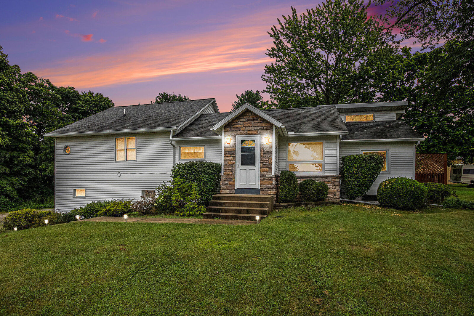 Property Photo: 2559 S 3rd Street MI 49120