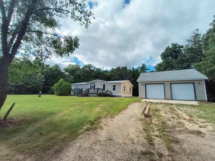 Property Photo: 6073 E 28th Street MI 49349