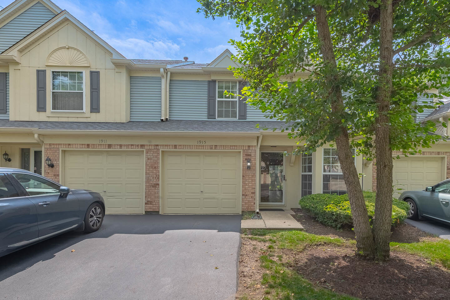 Property Photo: 1915 Brighton Street IL 60516