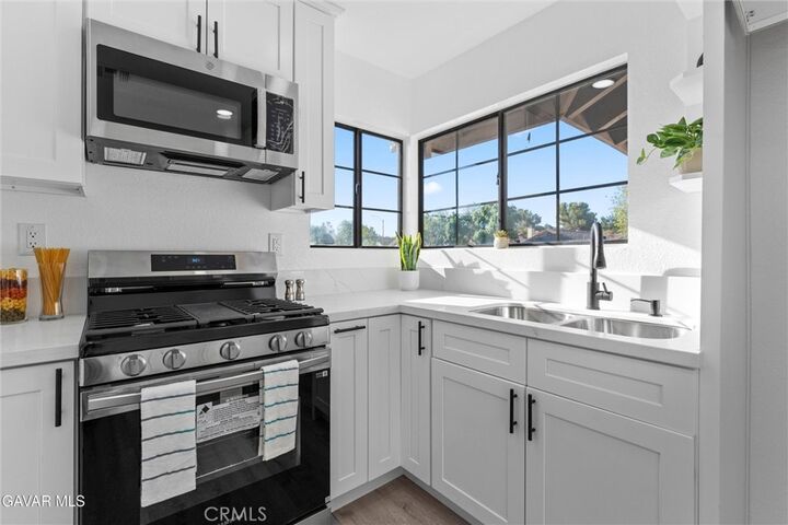 Property Photo: 2719 Fairfield Avenue CA 93550