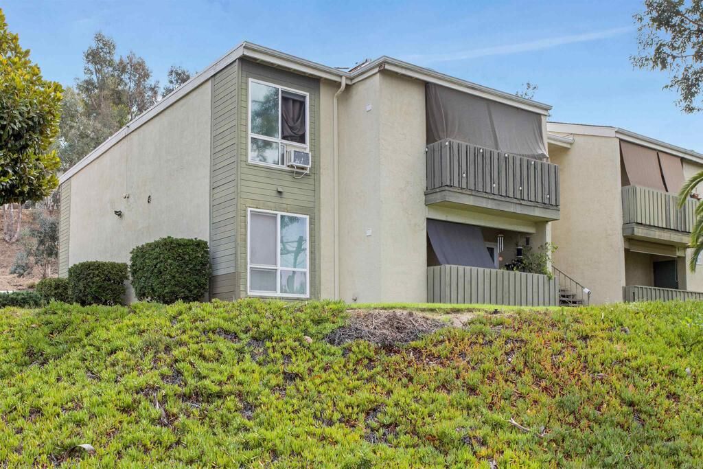 Property Photo: 830 W Lincoln Avenue 173 CA 92026