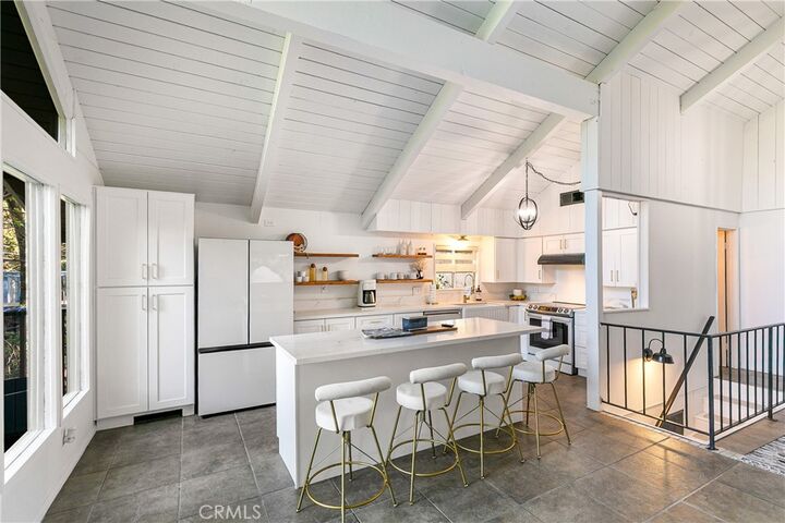 Property Photo:  628 Rose Lane  CA 92391 