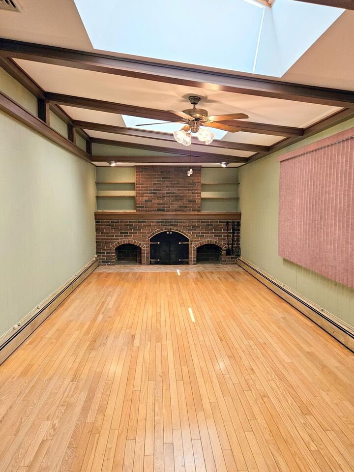 Property Photo:  15 Pineland Street  ME 04240 
