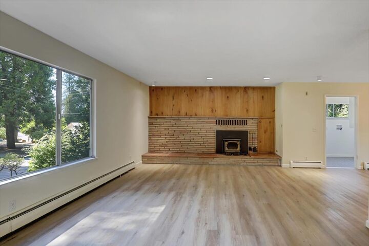 Property Photo:  124 Cornish Court  CA 95945 