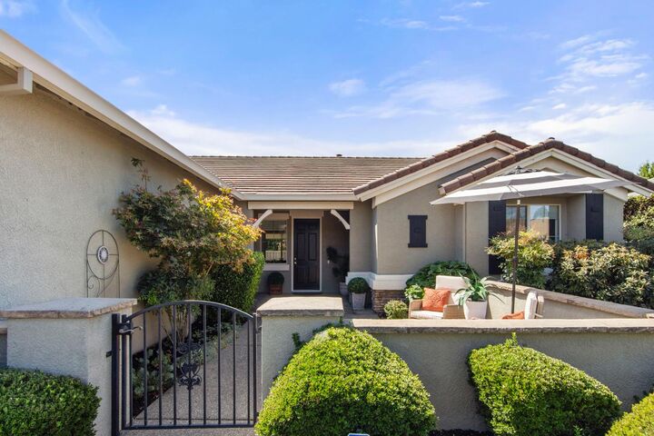 Property Photo: 695 Stockman Lane CA 95648