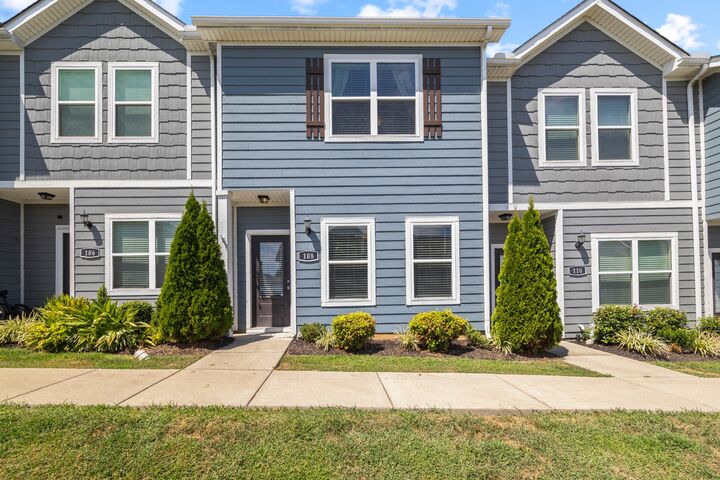 Property Photo: 108 Ofner Dr TN 37086