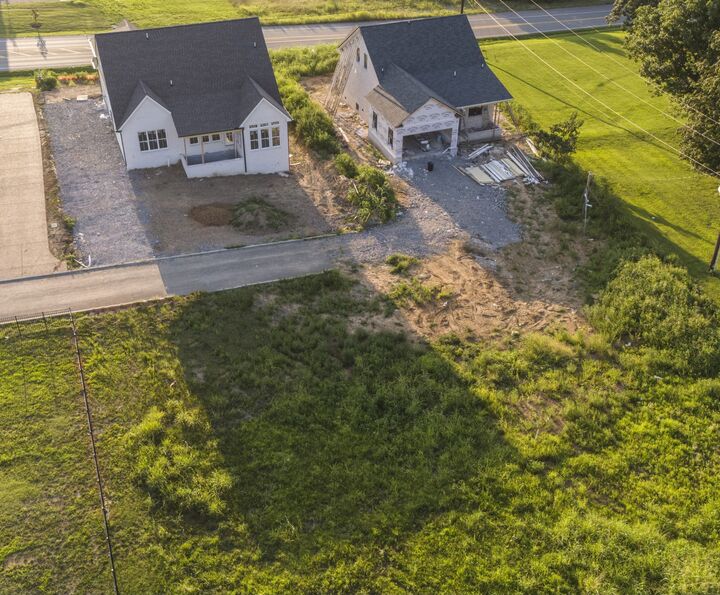 Property Photo: 1123 Joe Martin Ln TN 37087