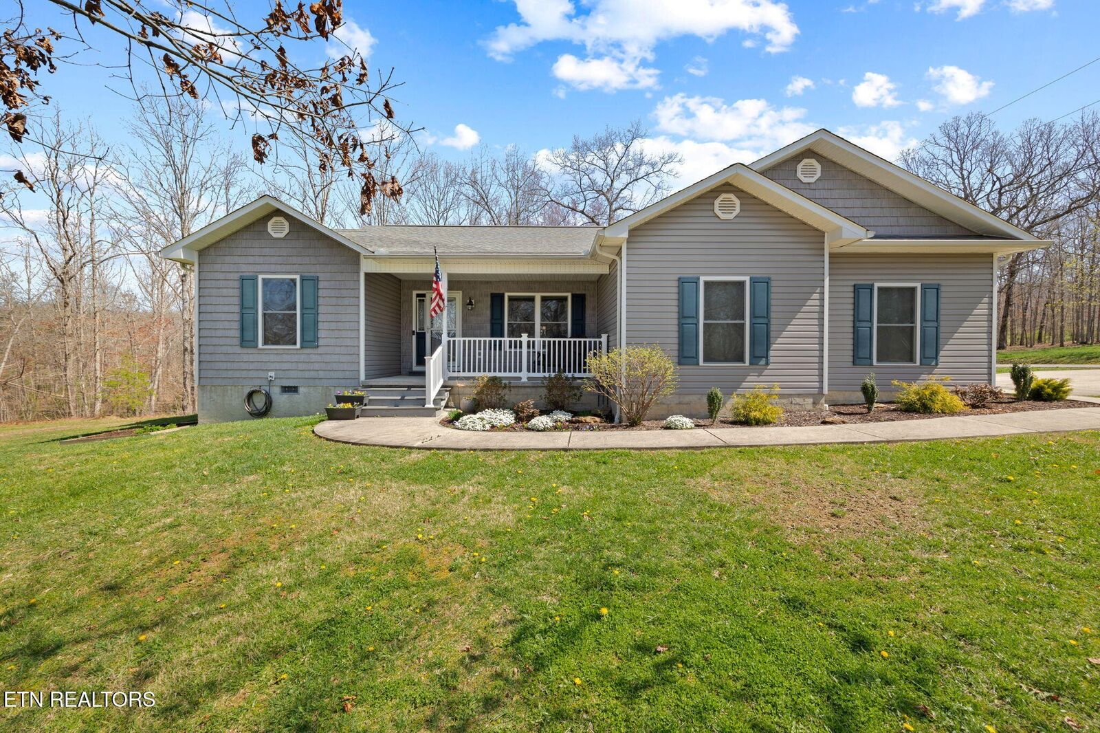 Property Photo: 300 Satsuma Drive TN 38555