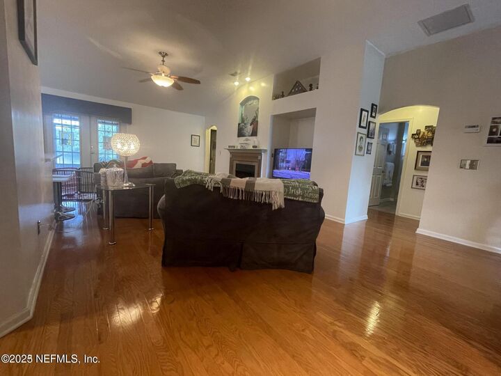 Property Photo:  8069 Shadwell Court  FL 32244 