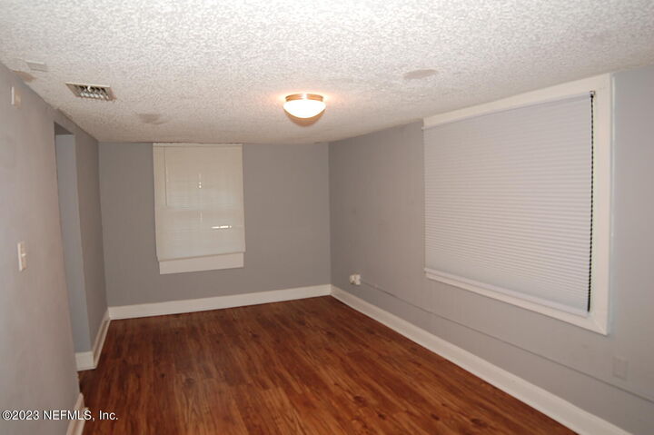 Property Photo: 2125 Morehouse Road FL 32209