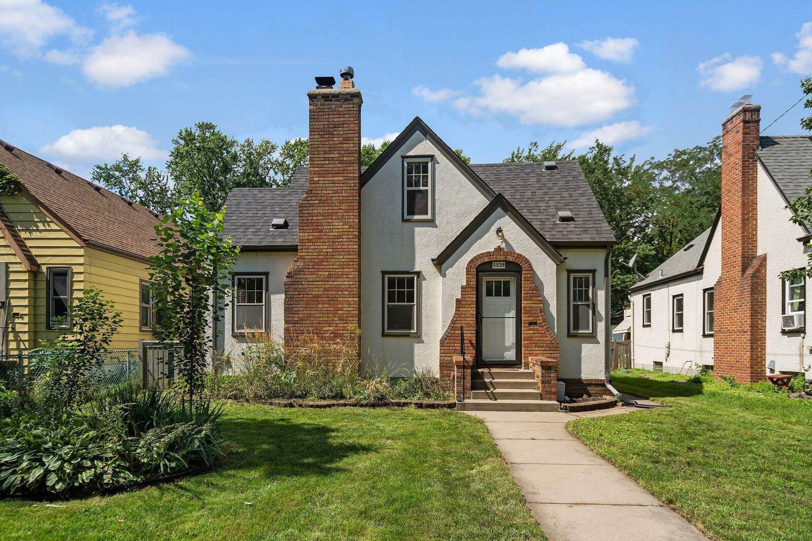 Property Photo: 5538 Pleasant Avenue MN 55419