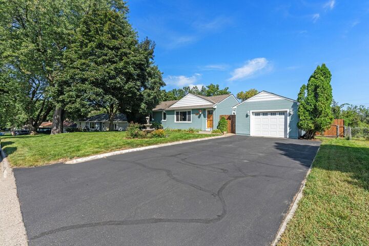 Property Photo: 637 Eldridge Avenue W MN 55113
