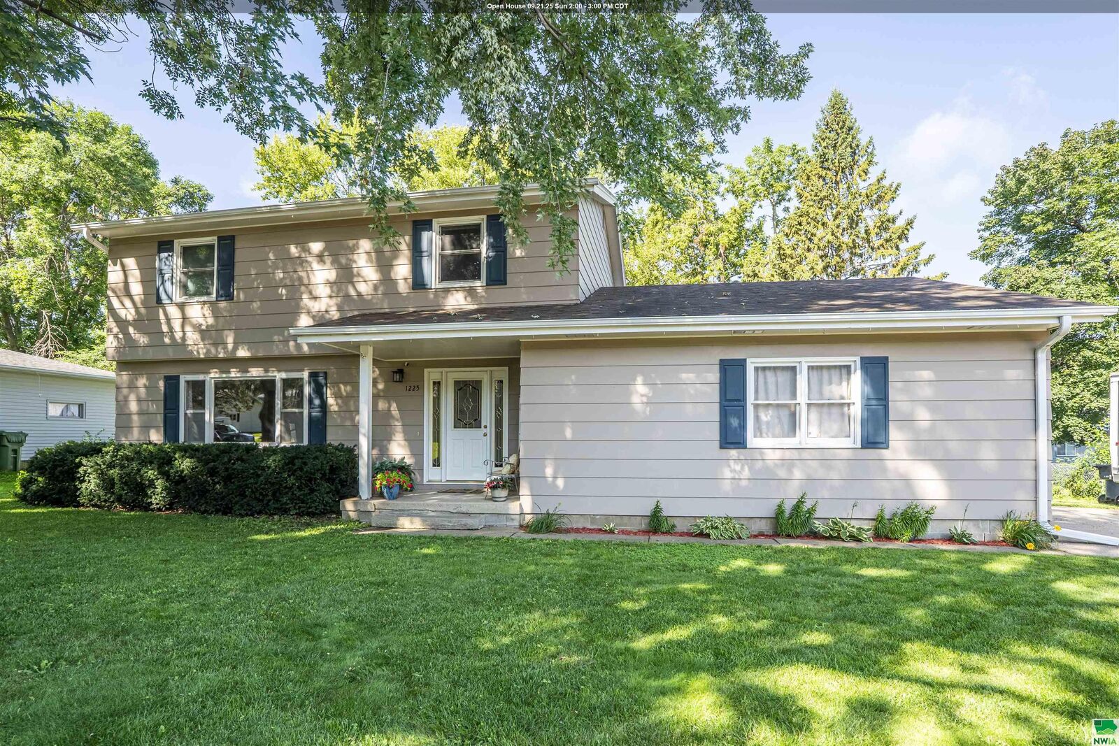 Property Photo:  1225 3rd Ave SW  IA 51031 