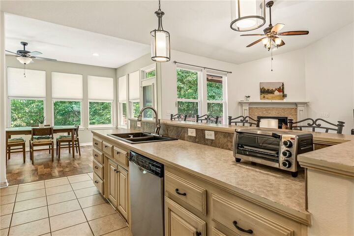 Property Photo: 12 Williamsburg Lane AR 72715