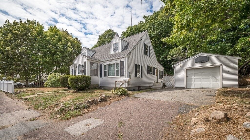 Property Photo:  22 Sadler St  MA 01930 