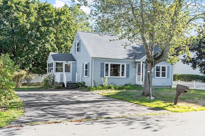Property Photo:  6 Coburn Ave  MA 01876 