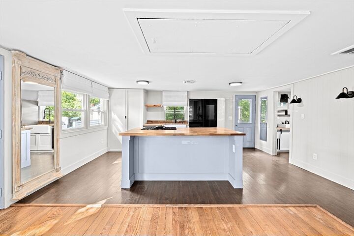 Property Photo:  10 Lake Shore Avenue  MA 02360 