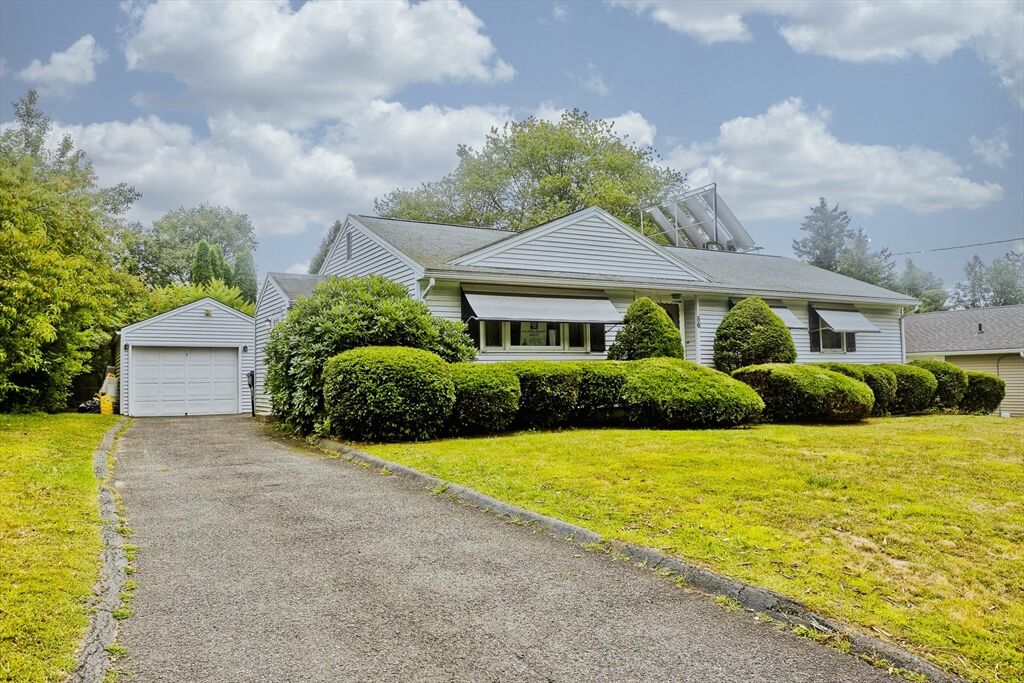 Property Photo: 86 Lynch Dr MA 01040