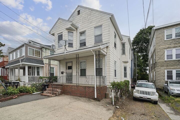Property Photo:  29 Lincoln St  MA 02148 