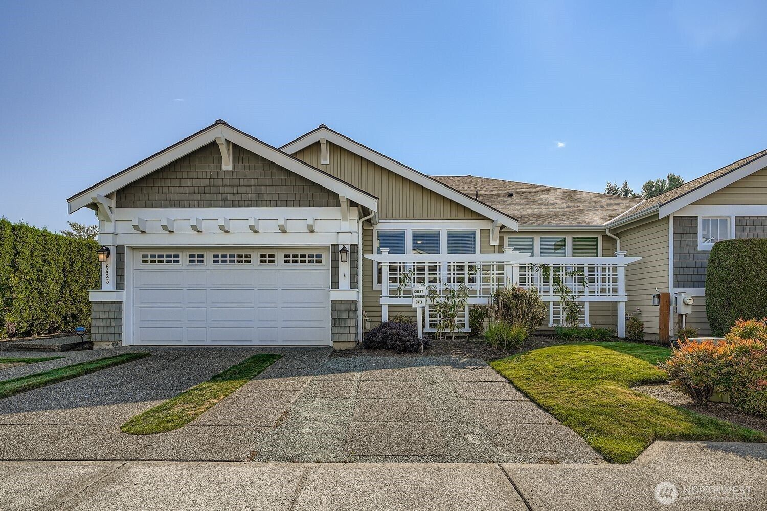 Property Photo:  6423  112th Avenue SE  WA 98056 