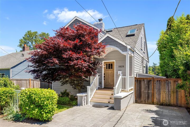 1628  27th Avenue  Seattle WA 98122 photo