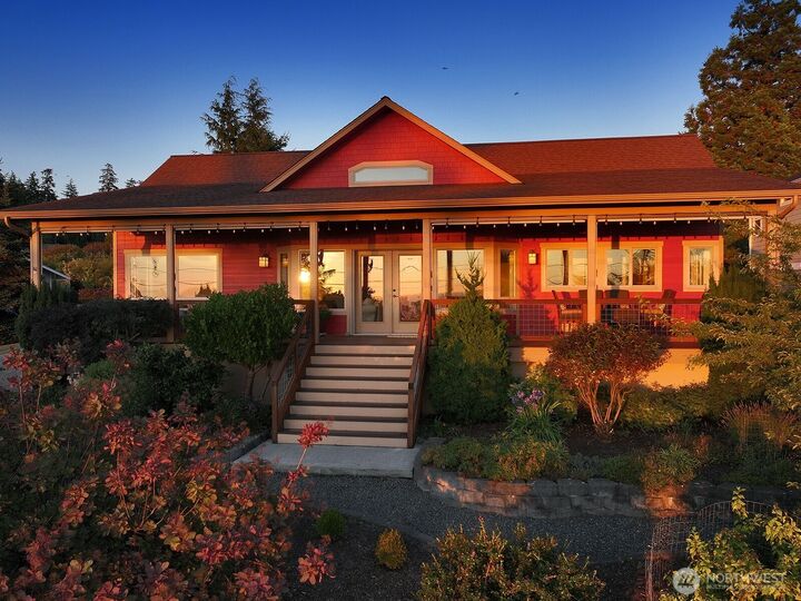 1879  Cedarcrest Avenue  Coupeville WA 98239 photo