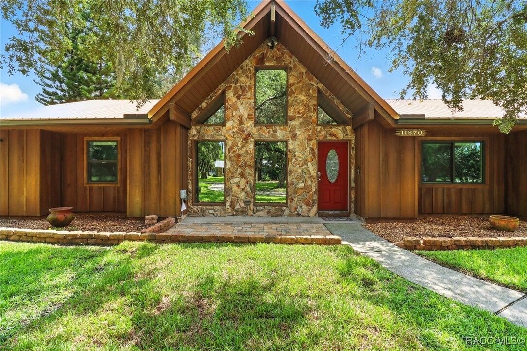 Property Photo: 11870 W Riverhaven Drive FL 34448