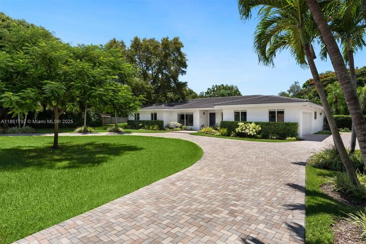 Property Photo: 5940 SW 120th St FL 33156