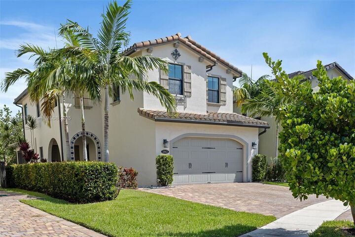 Property Photo: 11863 SW 13th Ct FL 33025