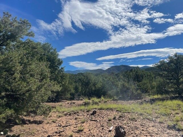 Property Photo: 2 Eccola Lane NM 87506