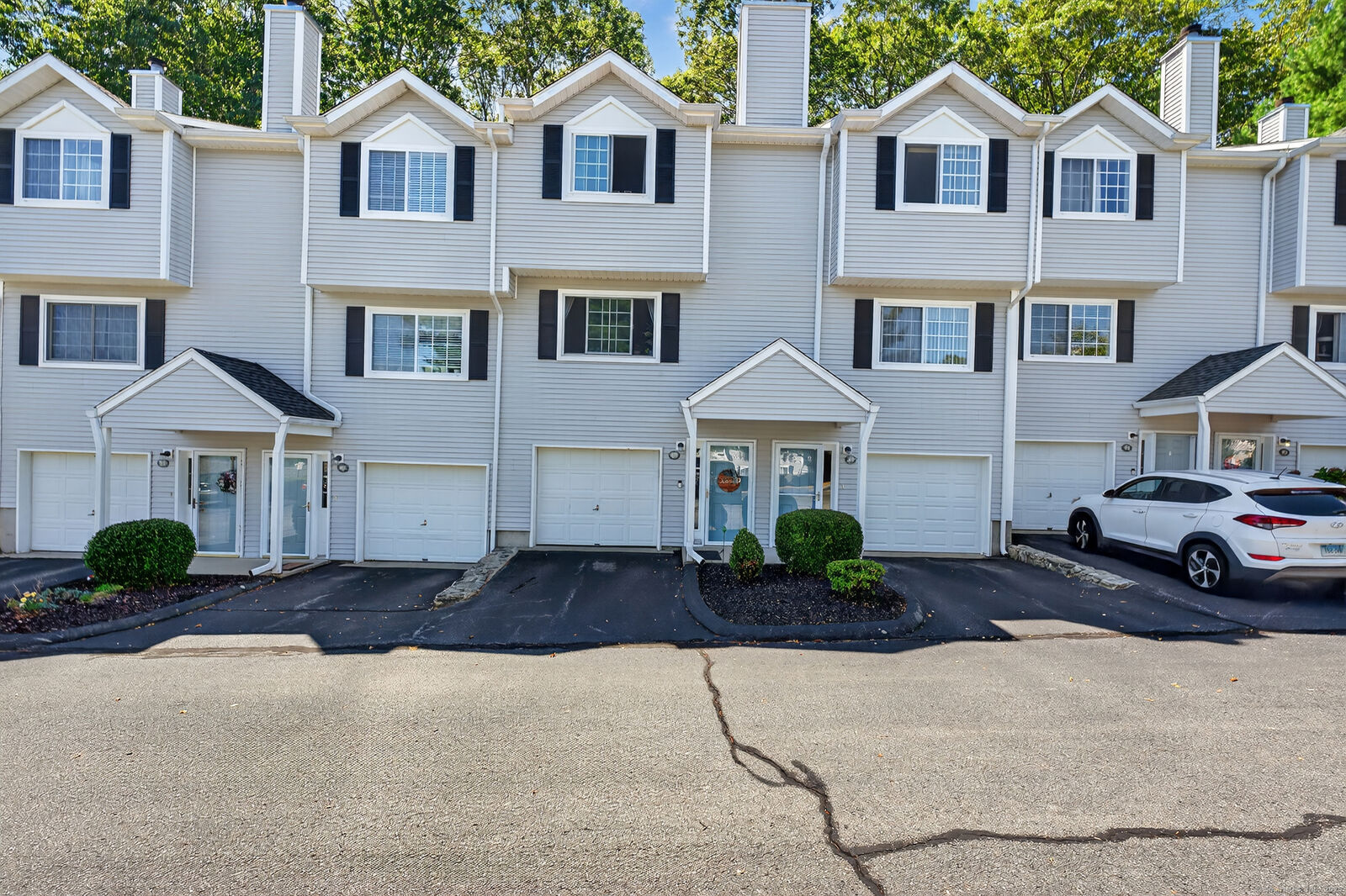 Property Photo:  310 Boston Post Road 86  CT 06385 